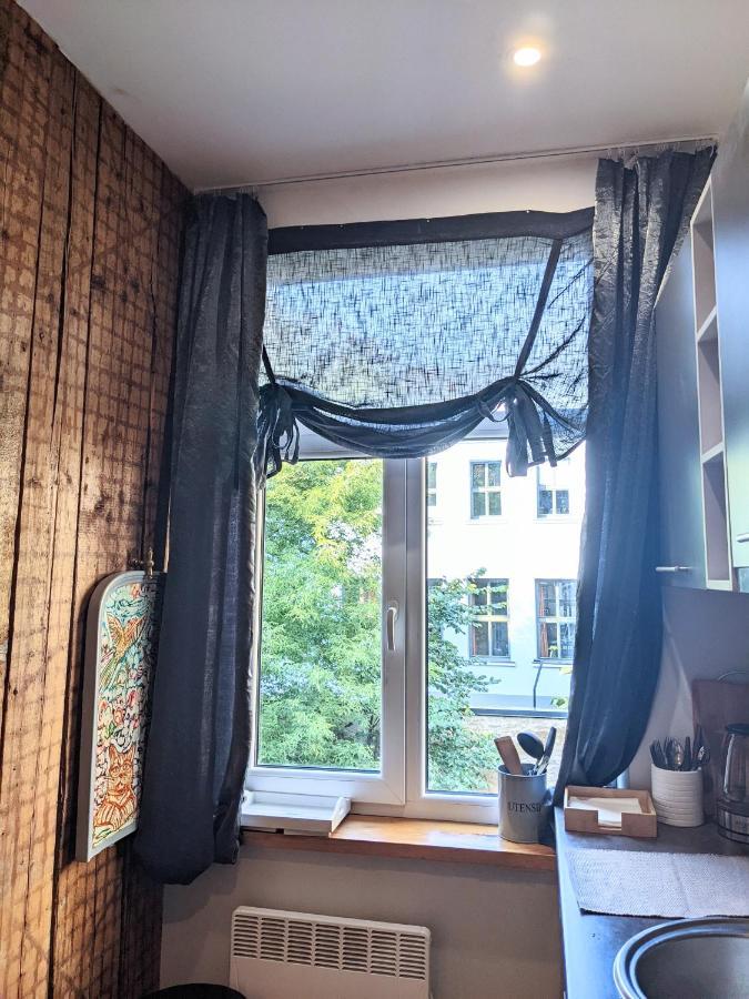 Tiny Non-Smoking Caka & Free Parking Apartment Riga Exterior photo